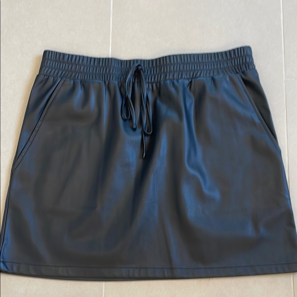 Shinestar Black Faux-Leather Drawstring Mini Skirt